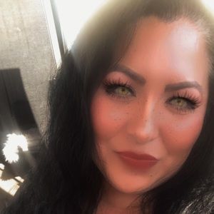 Meet your Posher, Erika